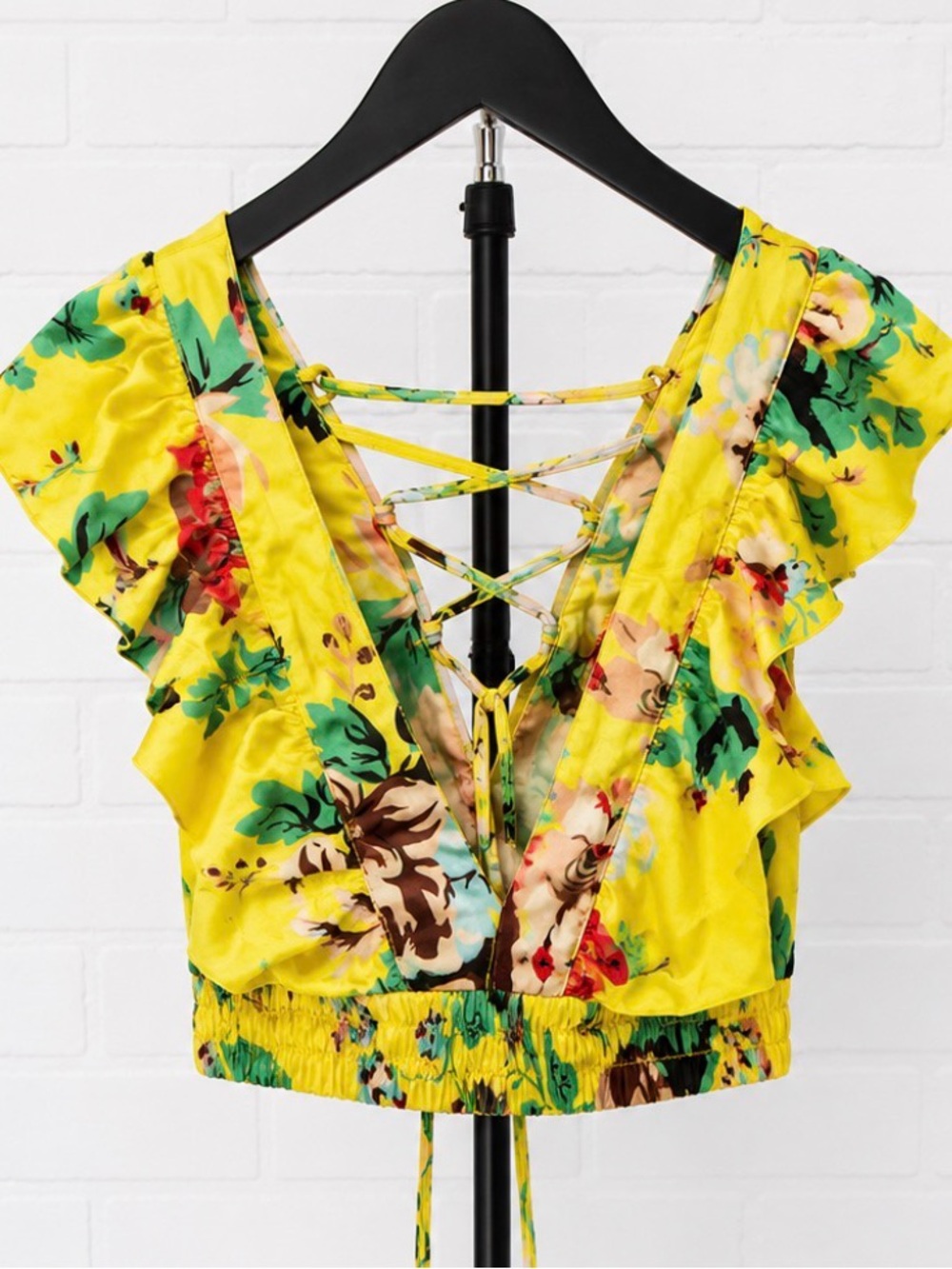 AKIRA Yellow Floral Ruched Crop Top Tie Front Blouse Size Large